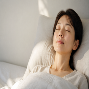 睡眠と顔・首・肩の緊張について考えるVIELEの記事イメージ